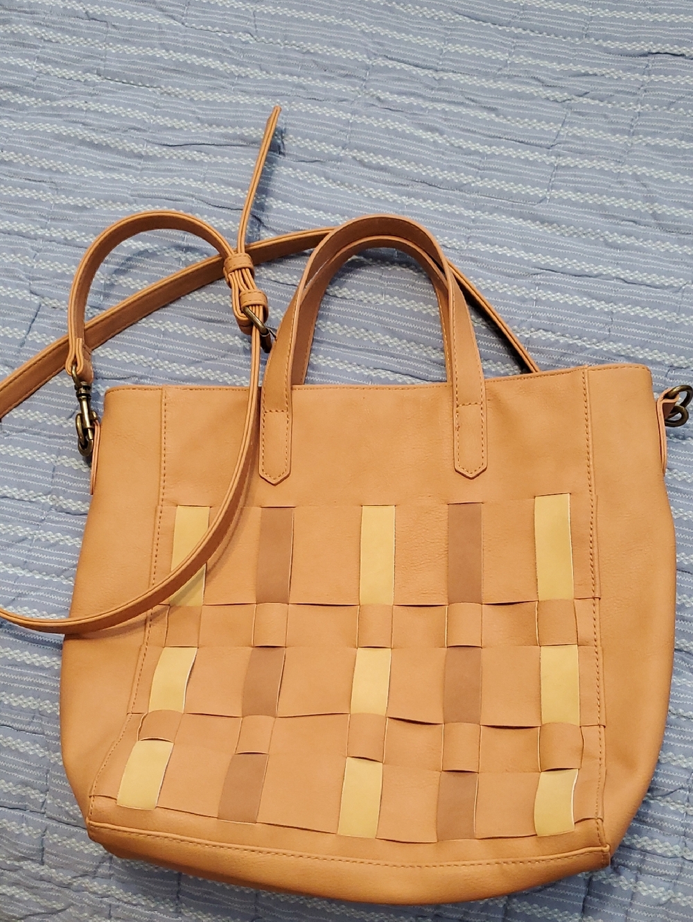 Universal Threads Women's Tan Woven Leather Bag
